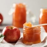 apple-jam-glass-jar-apple-jam-light-background-delicious-natural-marmalade_76158-641